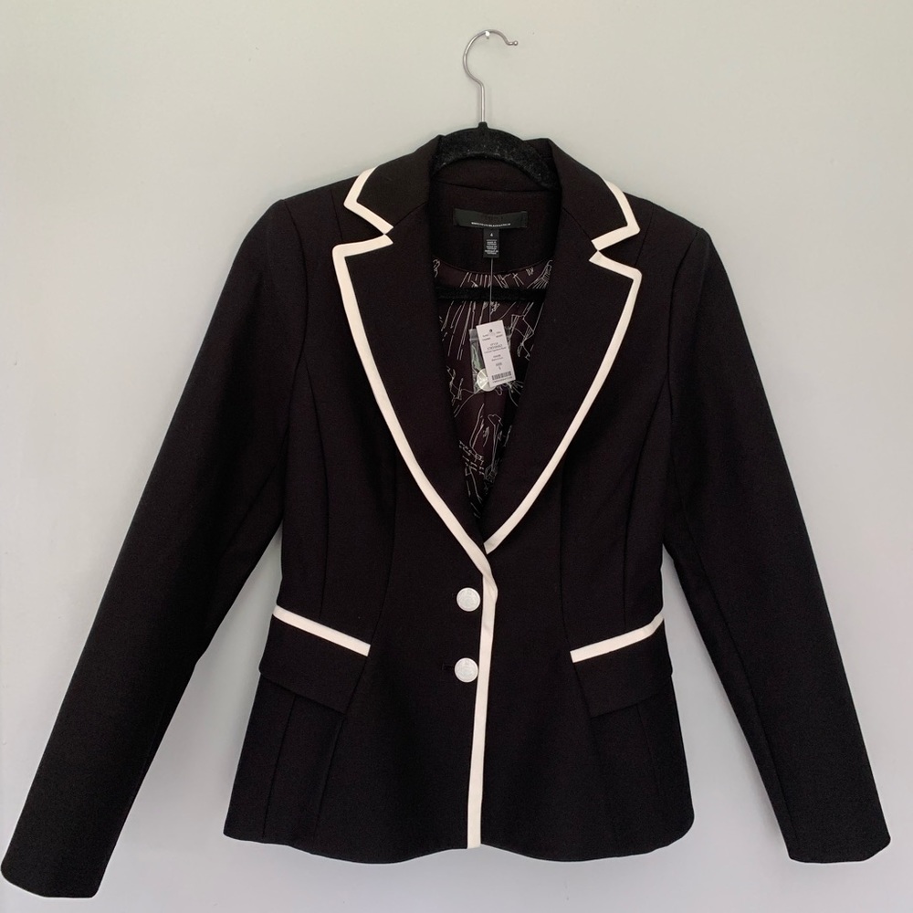 NWT White House Black Market, Black blazer with white details. Size 4